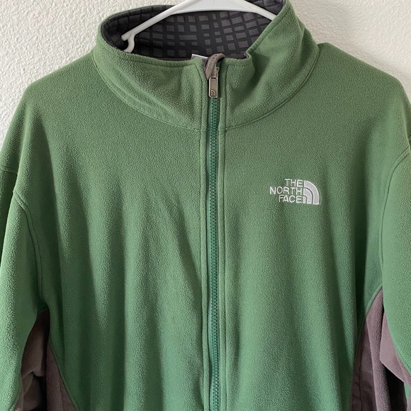 The North Face Green Fleece Zip Up Jacket - Picture 2 of 12
